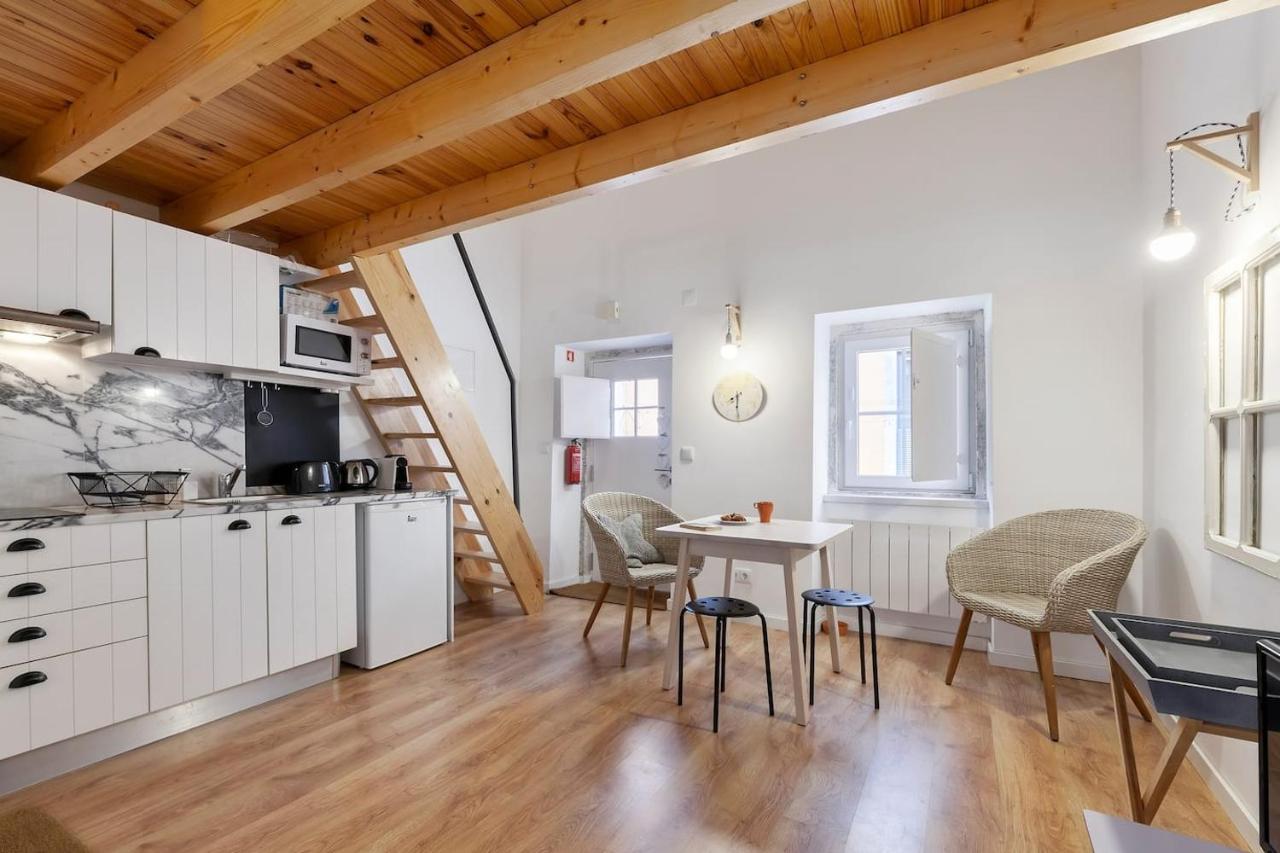 Classic Lisbon Homes: Bright & Central In Belem Buitenkant foto