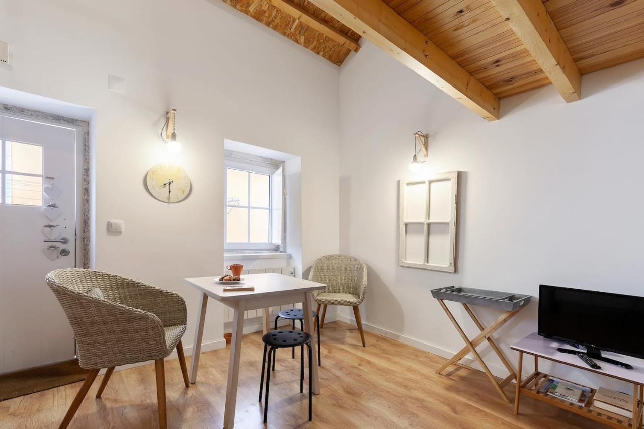 Classic Lisbon Homes: Bright & Central In Belem Buitenkant foto