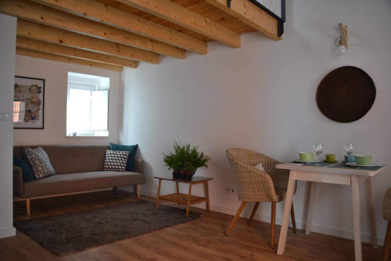 Classic Lisbon Homes: Bright & Central In Belem Buitenkant foto